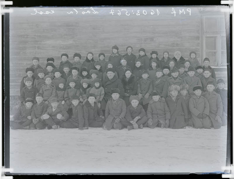 klaasnegatiiv, Lõõla algkooli õpilased 1936. a. paiku