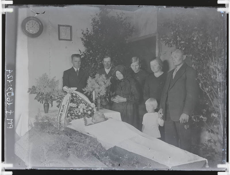 klaasnegatiiv, Otto Õunapuu matus Lõõlas Pearna talus 1934.a.