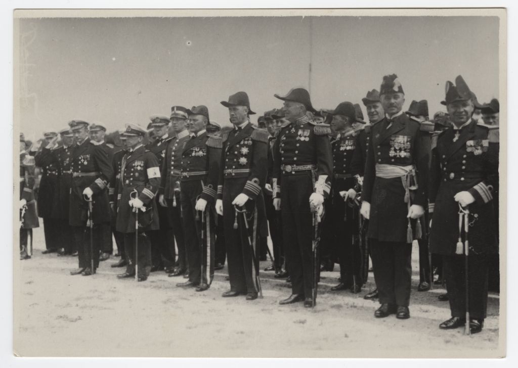 Läti mereväe 10. aastapäeva auks korraldatud paraadrivistus 1931.a.