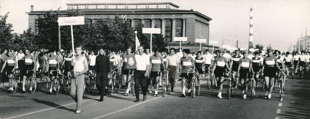 NSV Liidu jalgrattaspordi meistrivõistlused, avamine. Tartu, 1966.