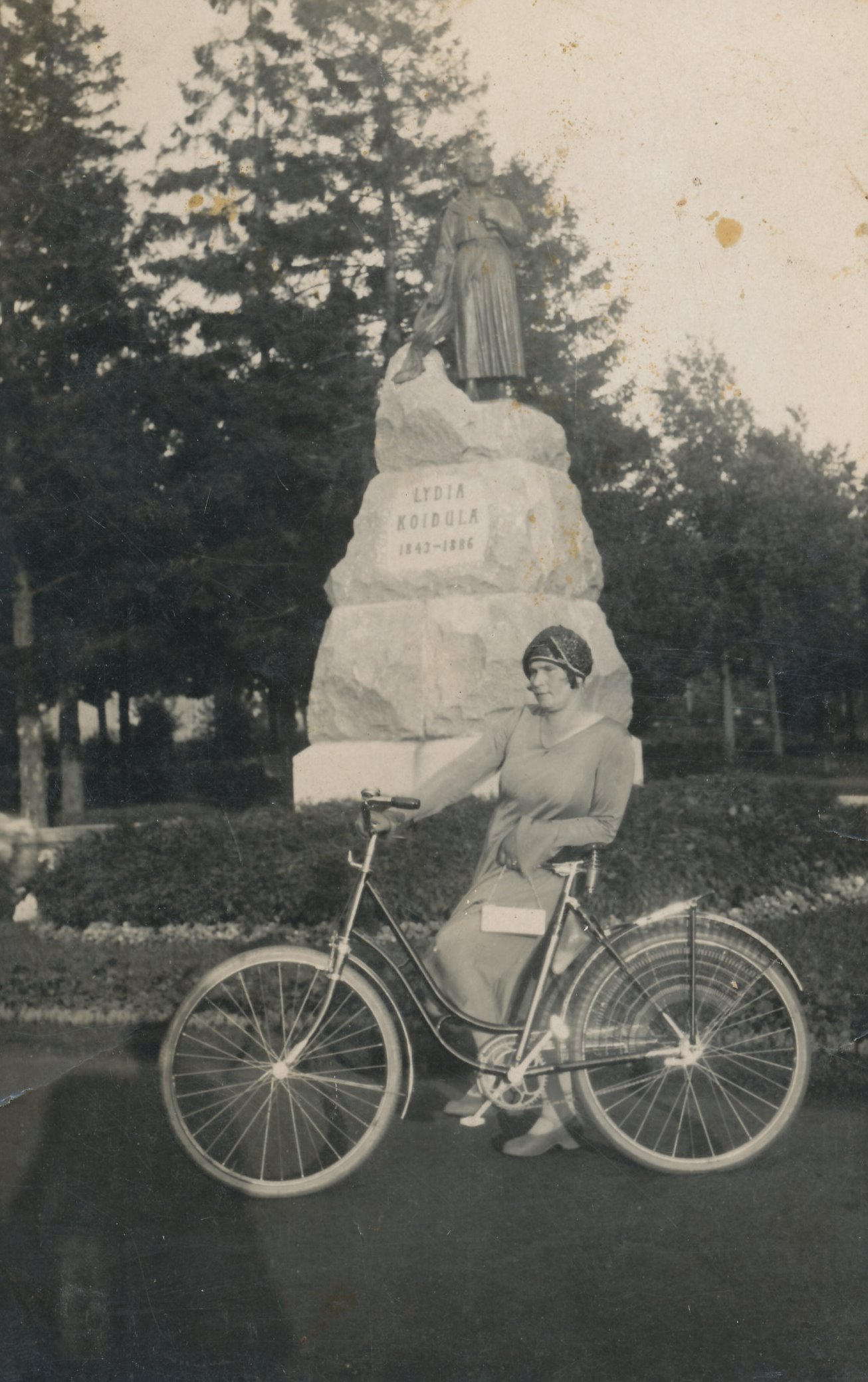 Foto. Fotograaf Ida Kepnik Pärnus 1920.aastatel