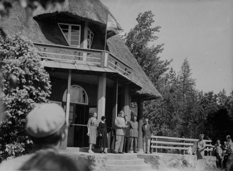 Ants Laikmaa majamuuseumi avamispäeval 5. juunil 1960