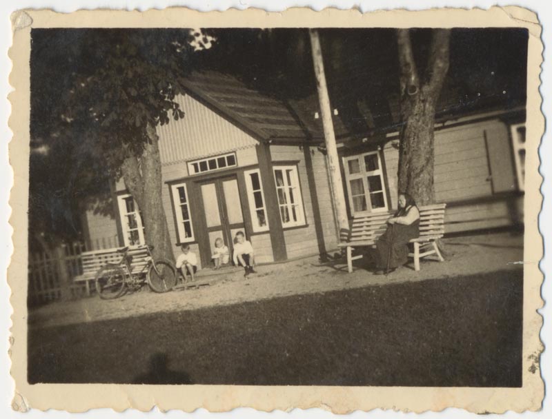 foto, Abja valla Palu elumaja välisvaade inimestega u 1935