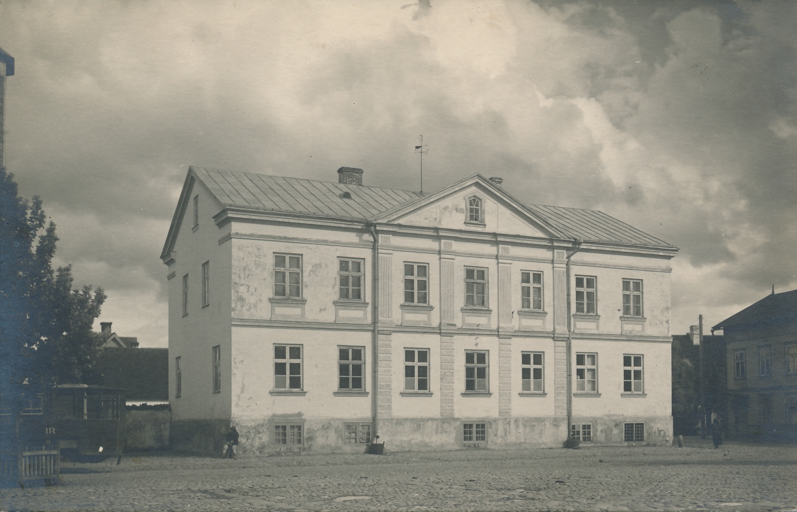 foto Viljandi Linna II Algkooli maja