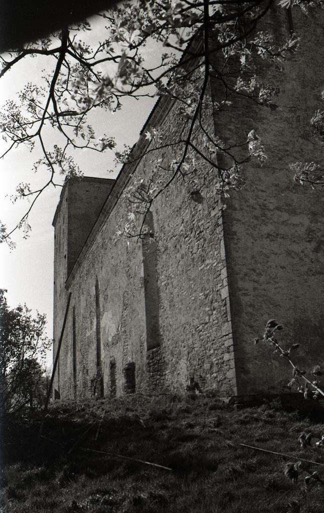 Saaremaa, Pöide Maarja Church, view from the southeast