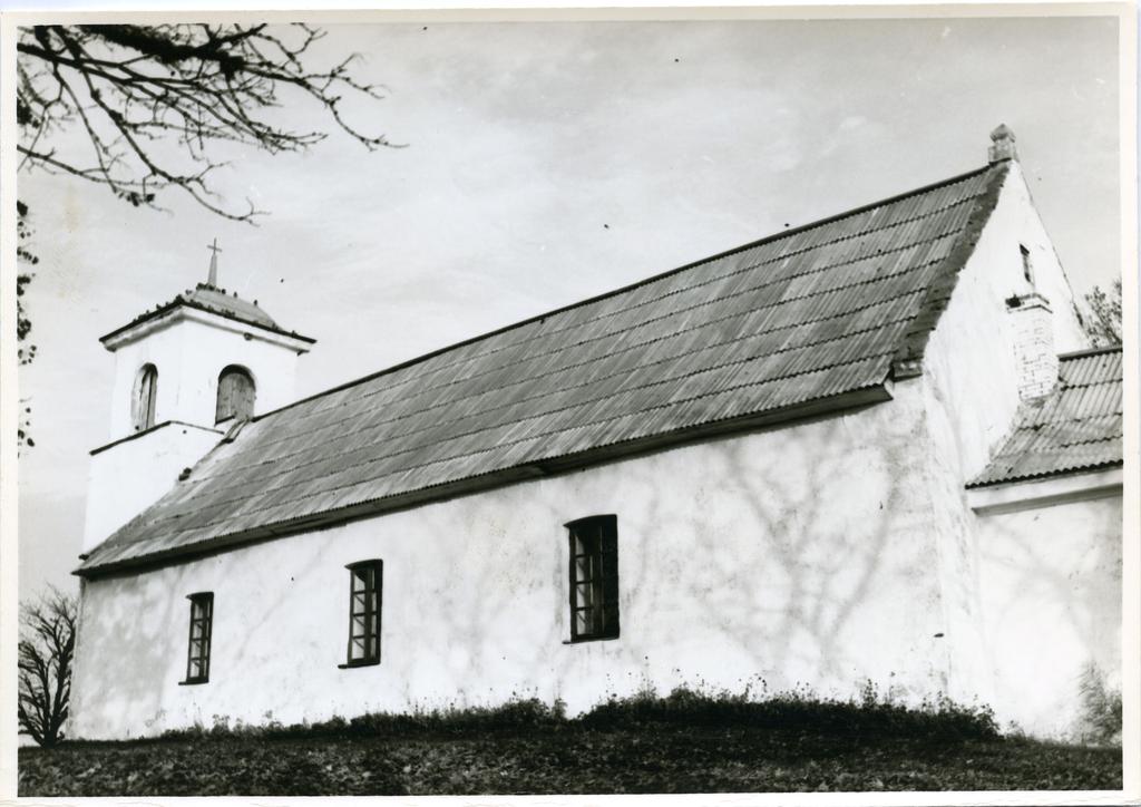 Saaremaa, Jaani kirik, vaade kagust