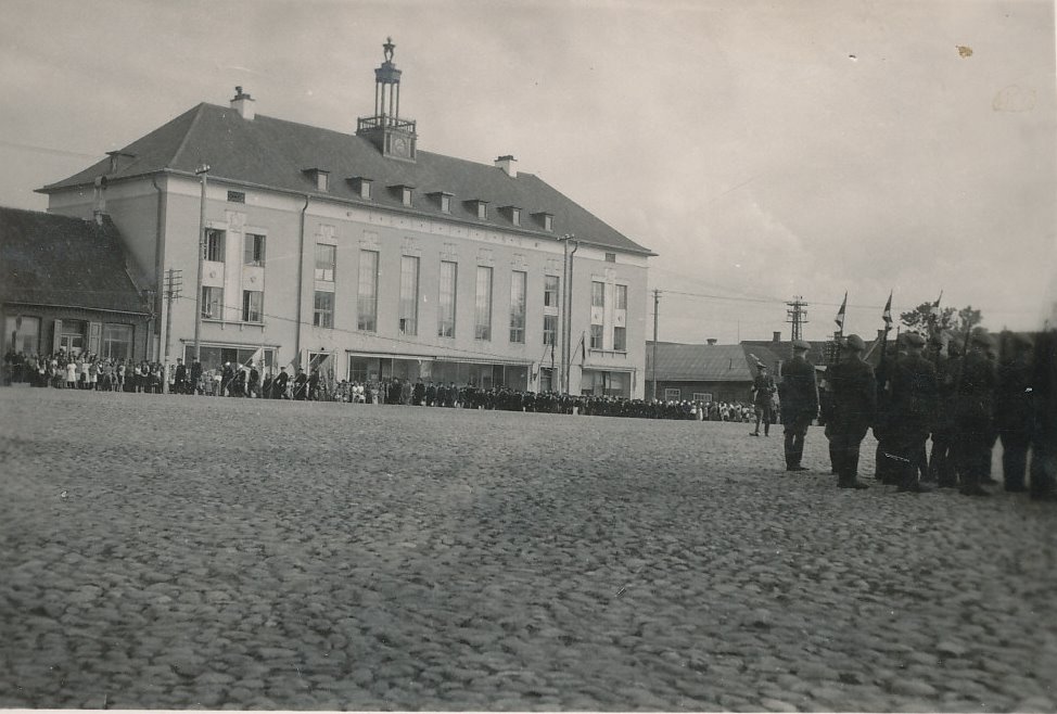 Foto Võidupüha paraad Võru turuväljakul 23.juunil 1939.a.