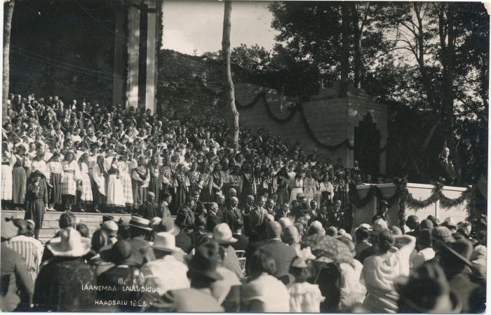 Foto. Haapsalu. Läänemaa III laulupidu. Fotogr. J. Grünthal. 1925.