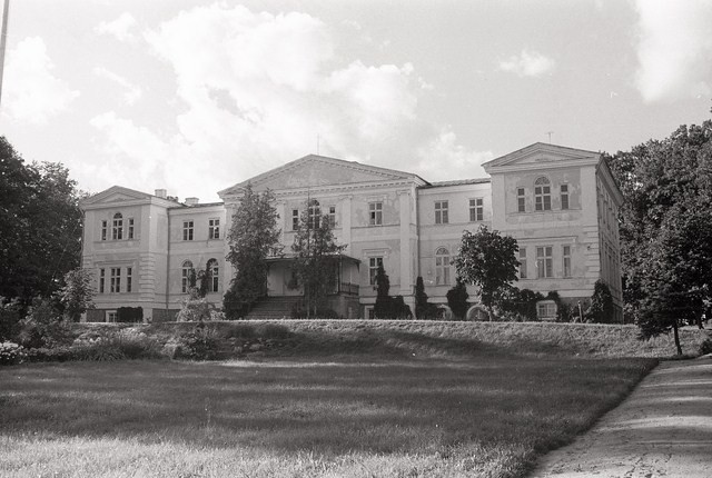Main building of Kuremaa Manor. 1972