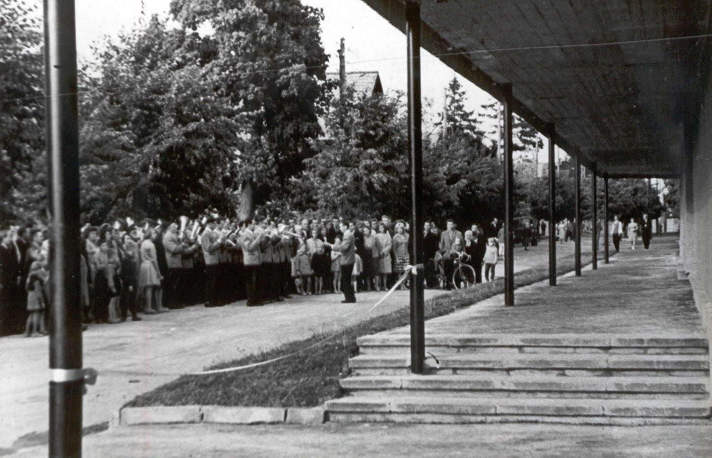 Foto. Võru Rajooni Kultuurimaja "Kannnel" avamine 15.augustil 1964.a.