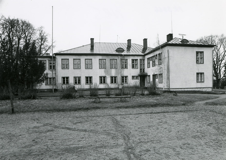 Holstre algkool, 2 vaadet. Arhitekt August Volberg