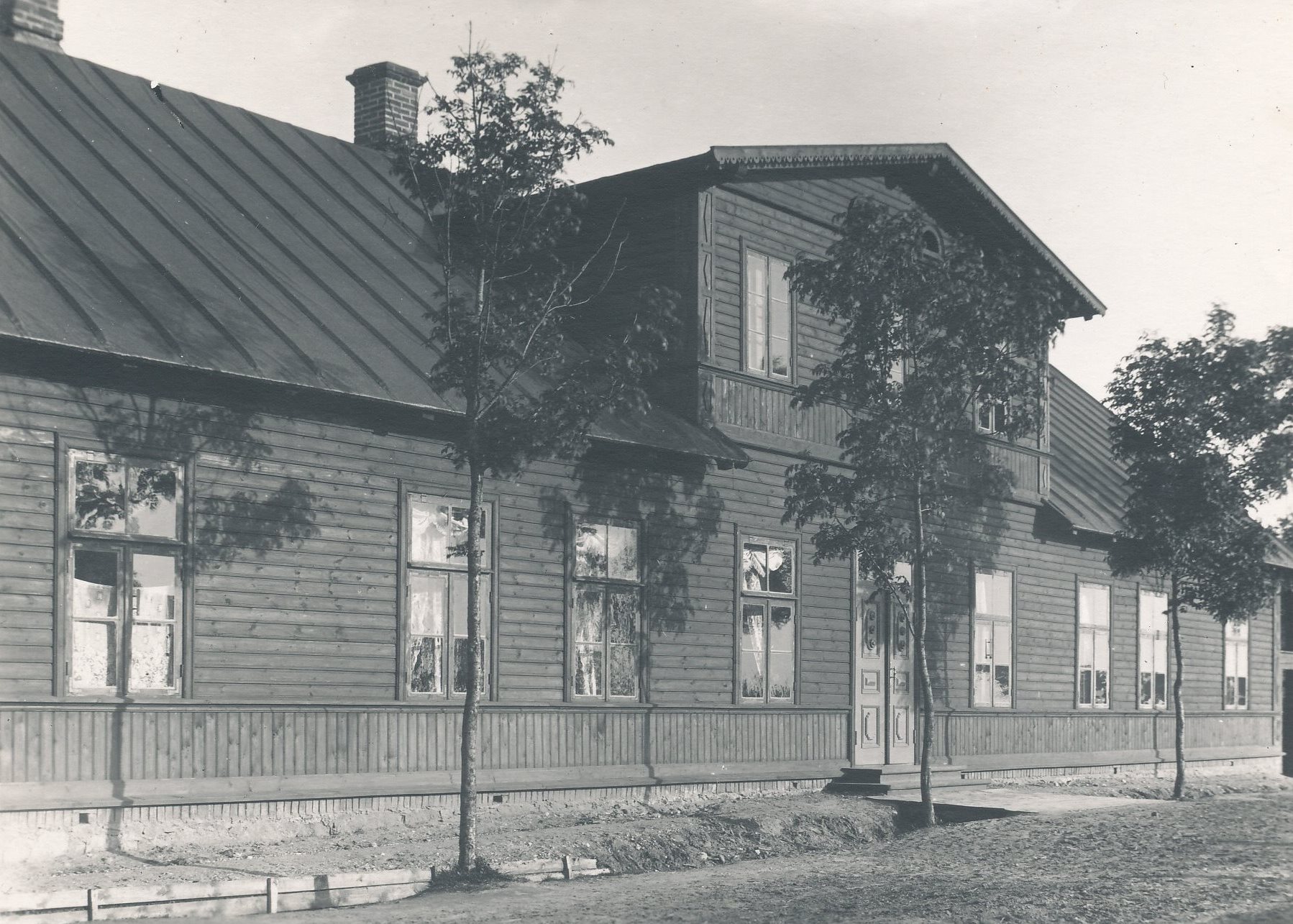 Foto. Võru.  Hoone järve ääres (Rimmi) Liiva  27 (G.Redi pärijate maja natsionaliseeriti 1941.a juunis) 1930.aastatel