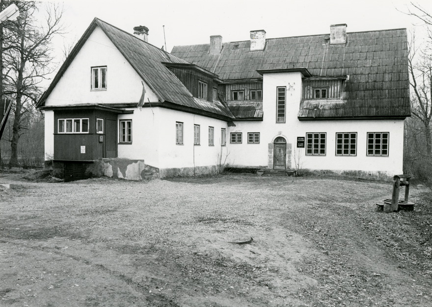 Hellenurme algkooli juurdeehitus, 2 vaadet. Arhitekt August Volberg