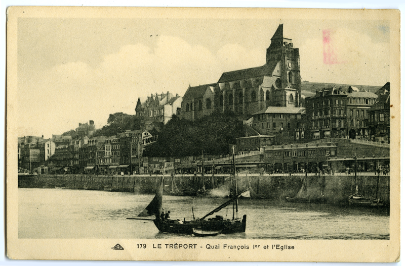 Vaade Le Tréport'is François' I kaile ning kirikule