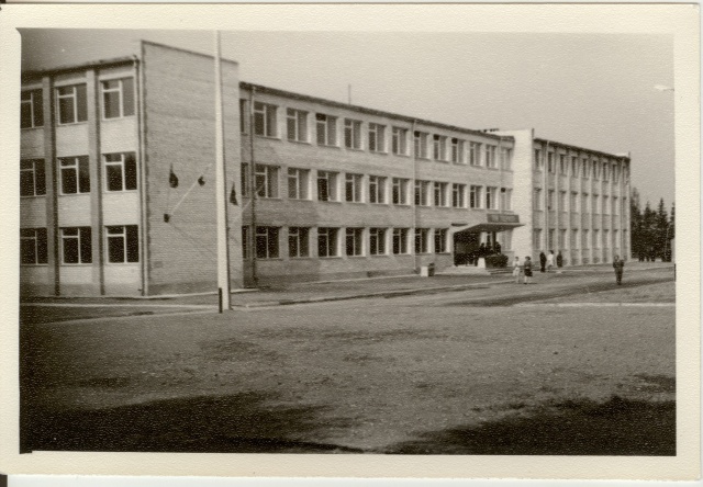 foto Türi uus koolihoone 1970