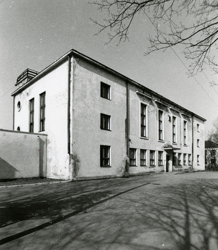 Tapa koolihoone, vaade. Arhitekt Alar Kotli