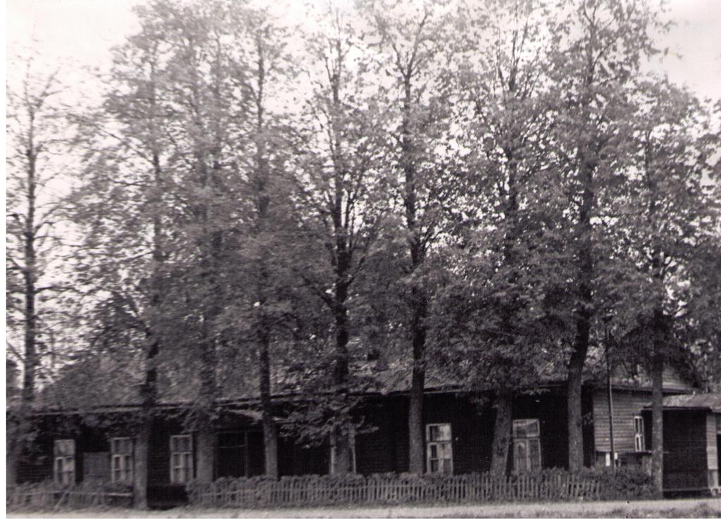 Vaikla koolimaja 1976.a.