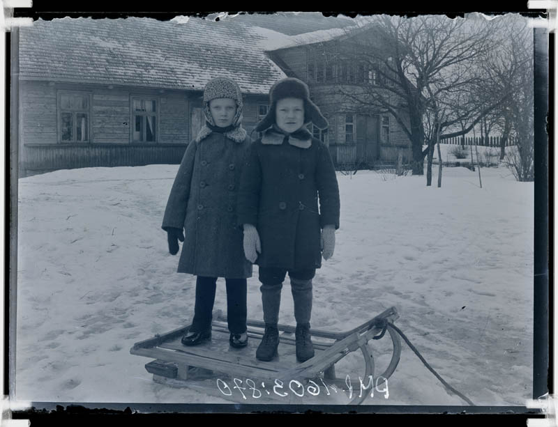 klaasnegatiiv, Laur Tohvelmann ja Villem Niglas, Lõõla 1930.a. paiku