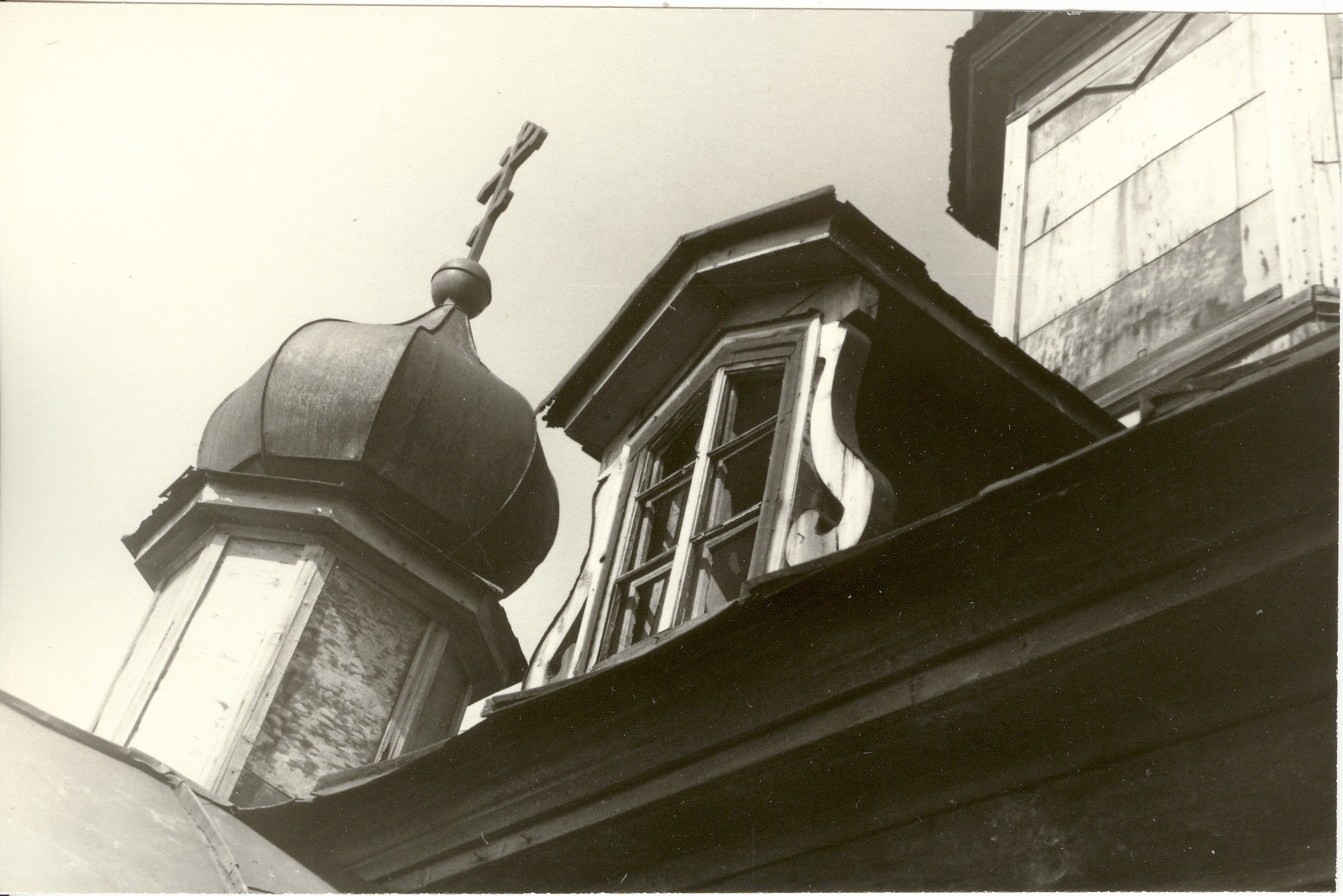 foto, Paide Vene Õigeusu kiriku tornikuppel ristiga  1984.a.