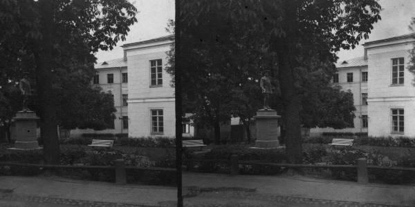 Mälestusmärk: Gustav II Adolf;   Kuningaplats.  Tartu, 1930-1940.