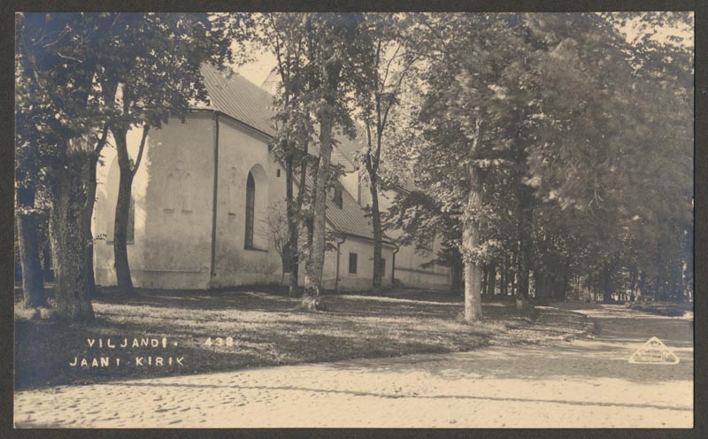 foto albumis, Viljandi, Jaani kirik, suvi, u 1935, foto J. Riet