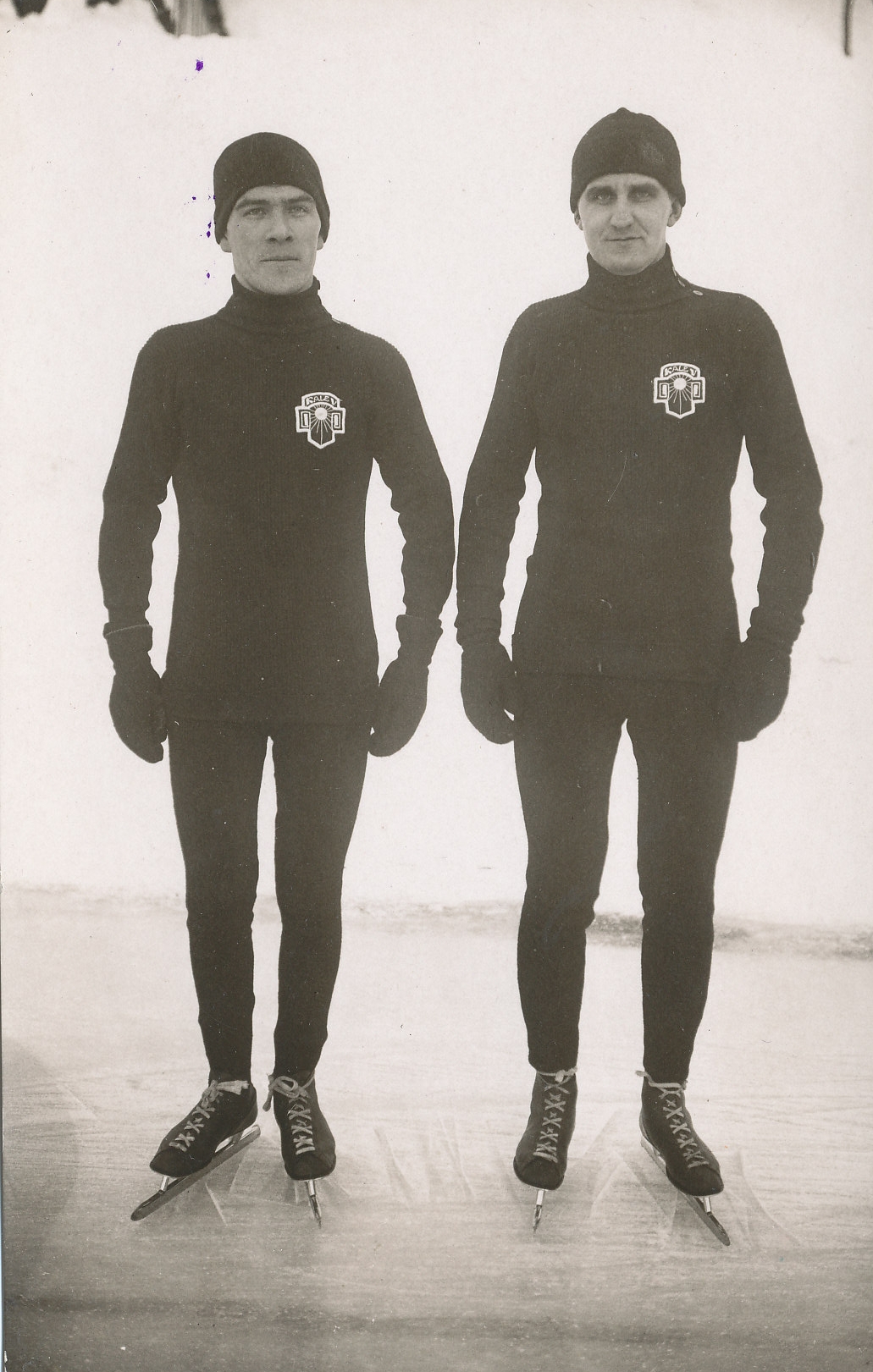 Tartu kiiruisutajad Johannes ja Evald Kreutzbergid