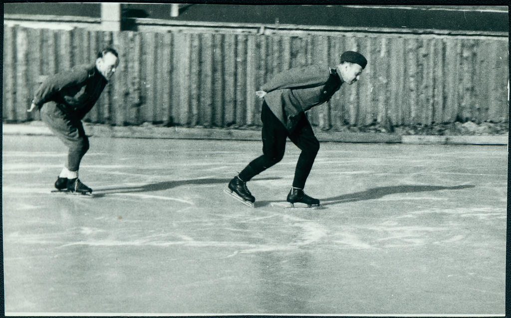III ÜSTK liuväljal: R. Mägi (paremal) ja H. Muldo, 1952.a.