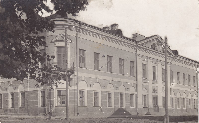 Narva Poeglaste Gümnaasium, 1925