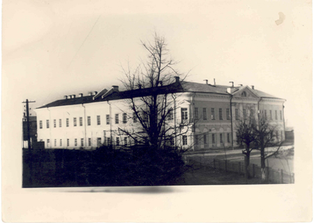 3. keskkooli hoone (end. Poeglaste Gümnaasium) Narvas
