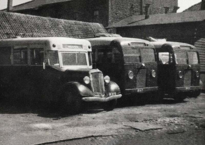 One of J. Kruusement's buses that came to Motor in 1940 (Reo?). Back Scania-Vabiset Nr 61 or 62 and 69 in 1941.
