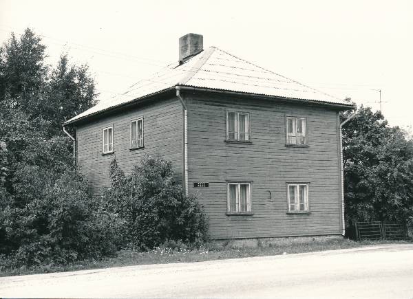 Raua 23. Tartu, 1990. Foto: Harri Duglas.