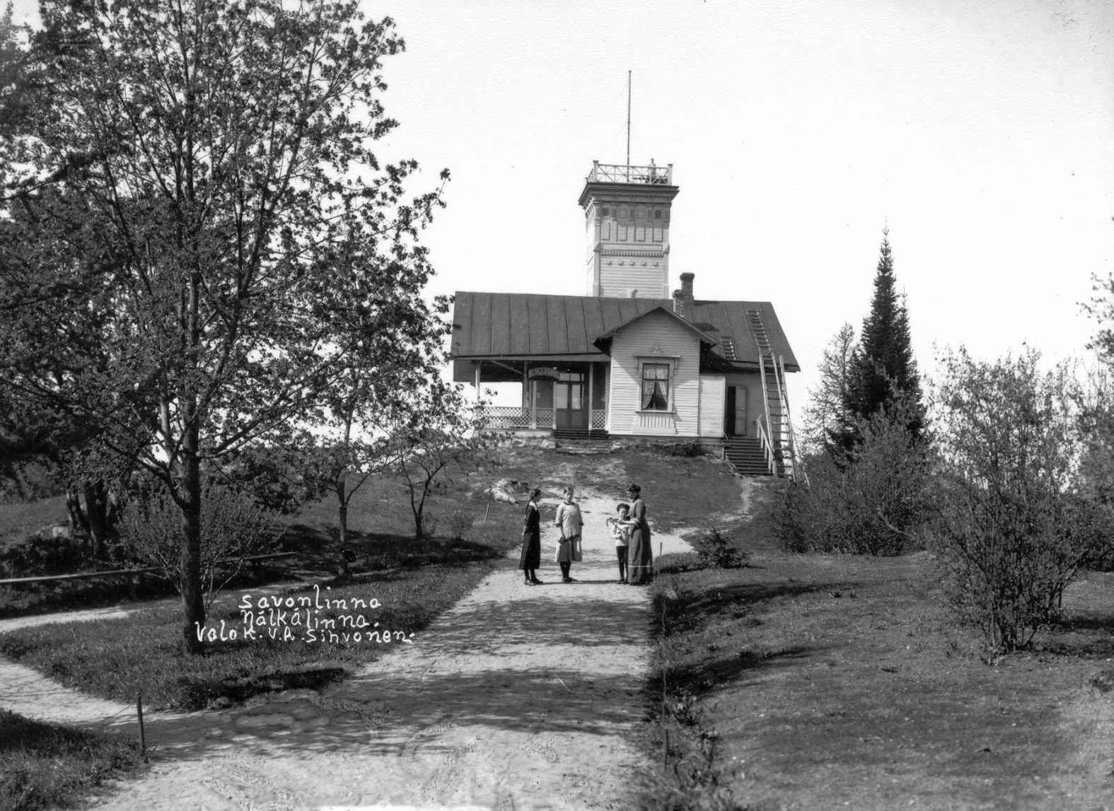 Nälkälinna idästä.	Nälkälinna from the east