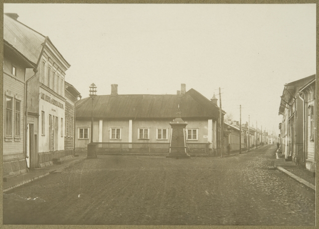 Hauenkuonontori l. Triangle, in the middle of the general mine behind the house Hauenkuono