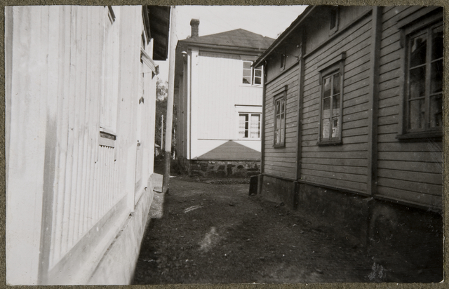Small school street, buildings Teukk, Bungi (Pungi) and Käkelä