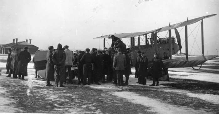 Postal loading for the first flight to the Gulf of Finland over 1920
