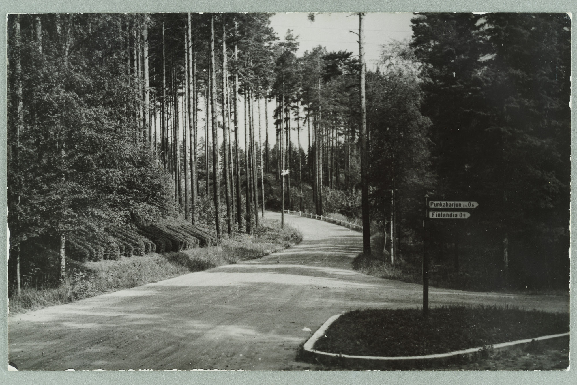 Nk. Finnish road crossings