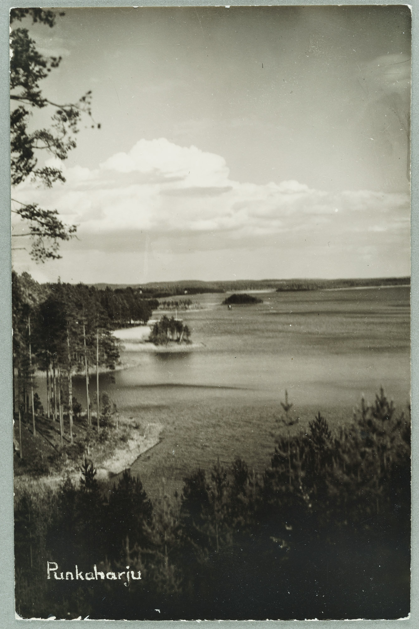 From the trainee to Laukanlahde: behind Mäntyniemi, Nuotsaari, Laukansaari