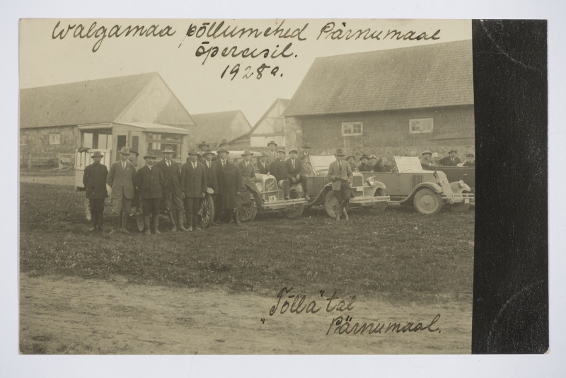 Valgamaa põllumehed õppereisil Pärnumaal Tõlla talus 1928