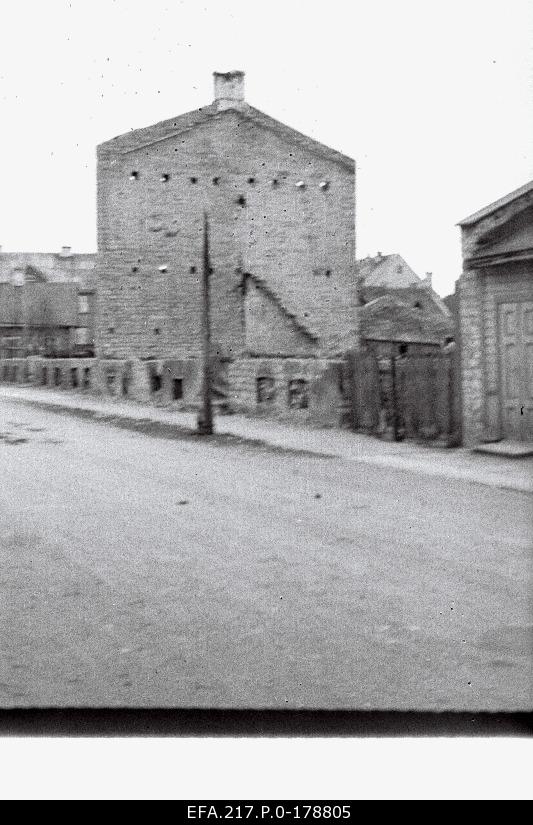 The ruins of the house.