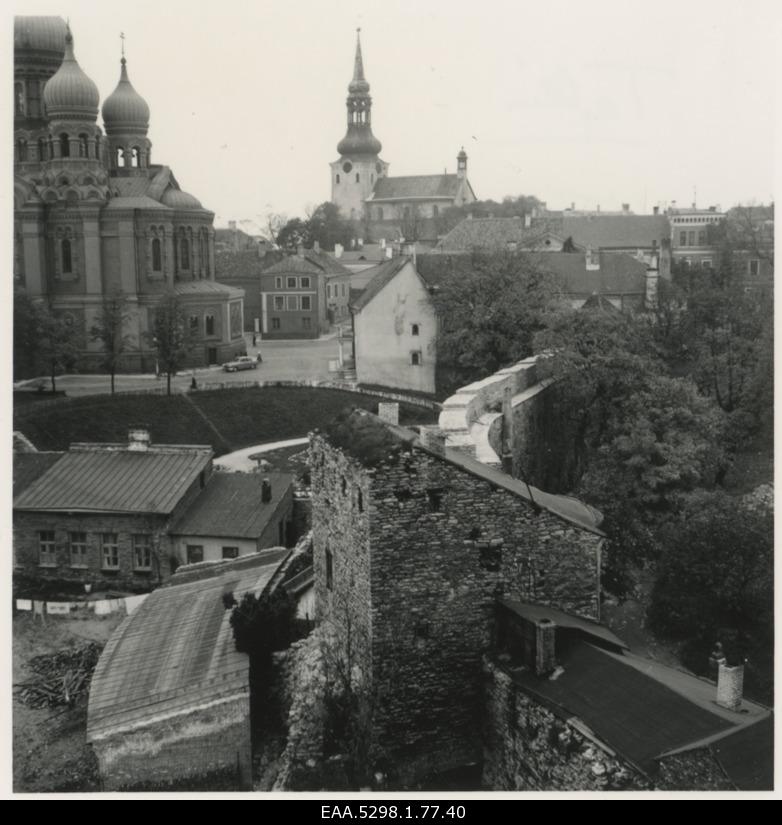 View of Tallinn Old Town Kiek in de Köki