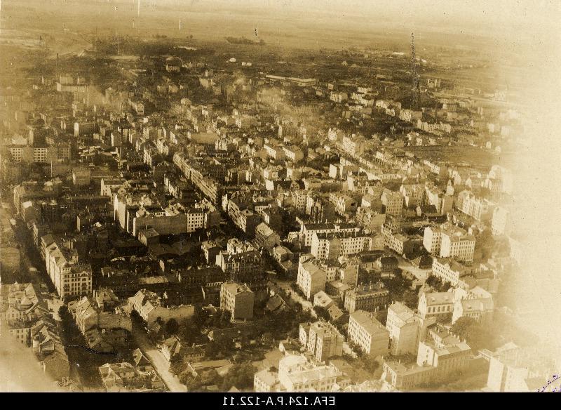 Aerofoto from Moscow city district (Moscow forsts) in Riga city [1916].