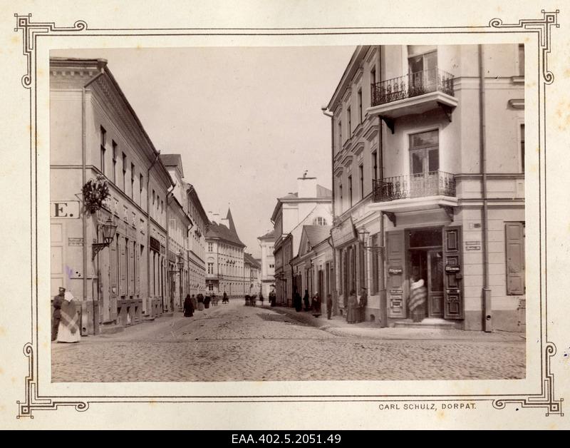 Candle Street towards Raekoja square