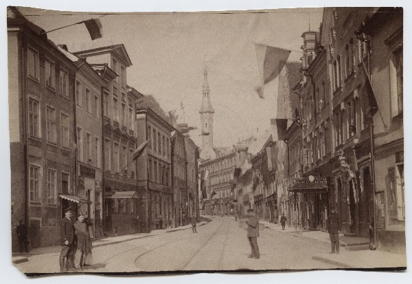 Tallinn, Viru tänav, vaade Raekoja suunas.