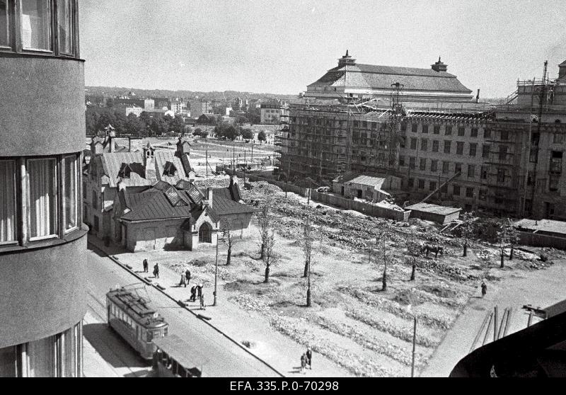 The theatre Estonia-back square and Pärnu highway.