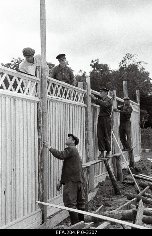 Construction of summer estraadilava in Narva.