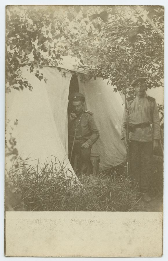 Kaks tsaariarmee sõdurit.