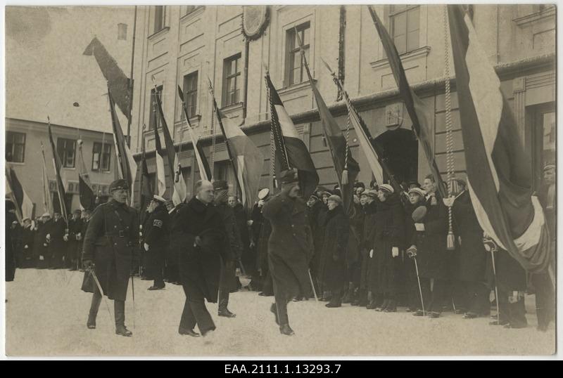 Celebration of the 15th anniversary of the Republic of Estonia in Tartu, paradise Raekoja Square, Colonel Villem Marder and mayor Karl Luik passing through student organisations