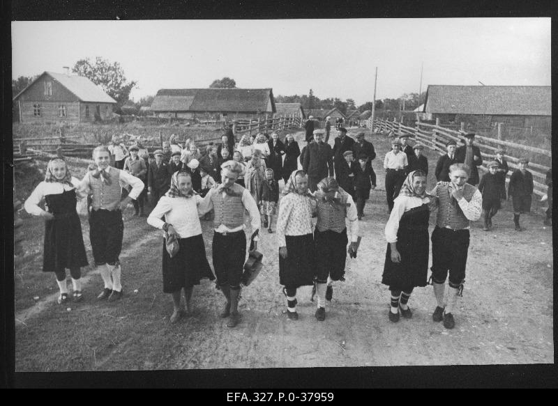 The young people of the Sviby village of Vorms Island on the village.