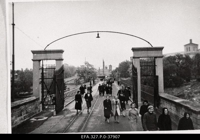 Entrance to the Kreenholm Manufacturing Territory.