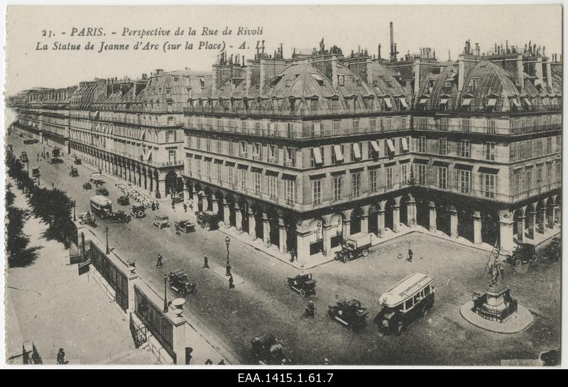 View of Rue de Rivoli in Paris, where Jeanne d'Arc's shape. Photo postcard